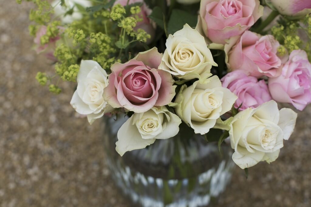 What Are The Best Flowers To Use For A Centerpiece?